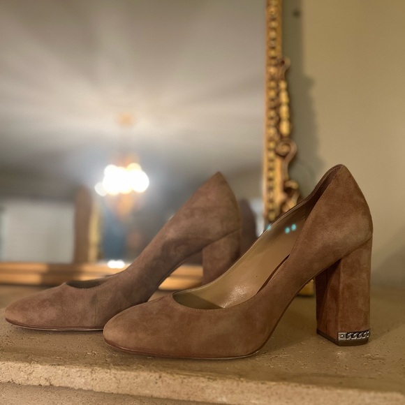 MICHAEL Michael Kors Jamie Leather Pumps – Light Khaki - Picture 6 of 9